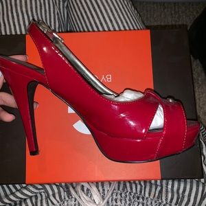 Guess Red heels